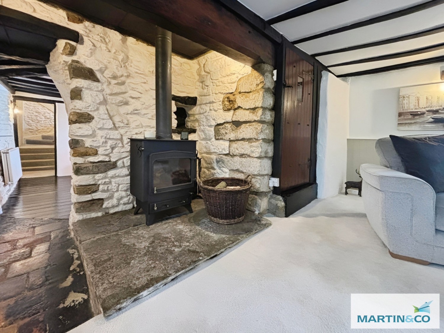 6 bedroom House for Letting Haselbury Plucknett