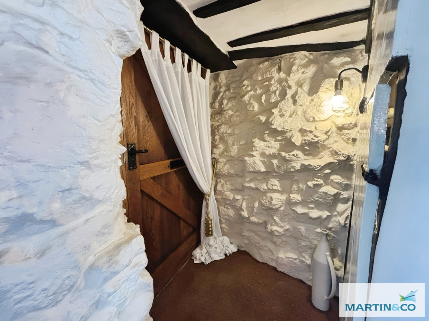 6 bedroom House for Letting Haselbury Plucknett