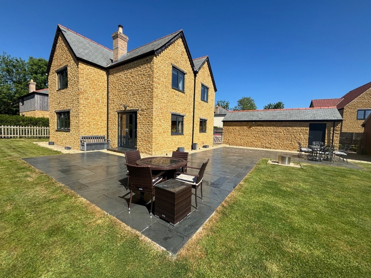 East Chinnock, Yeovil