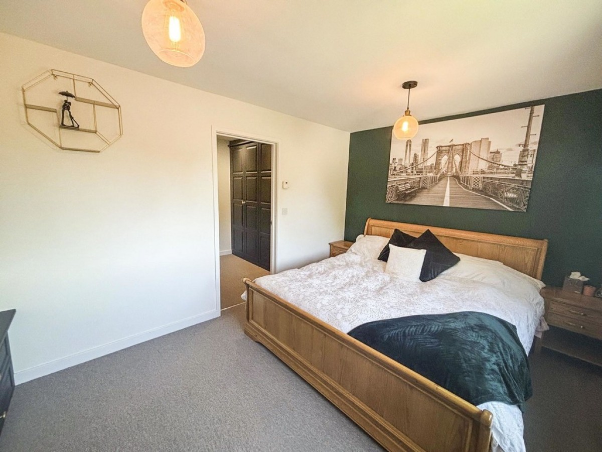 East Chinnock, Yeovil