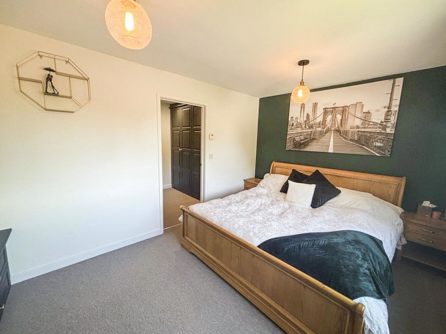 East Chinnock, Yeovil