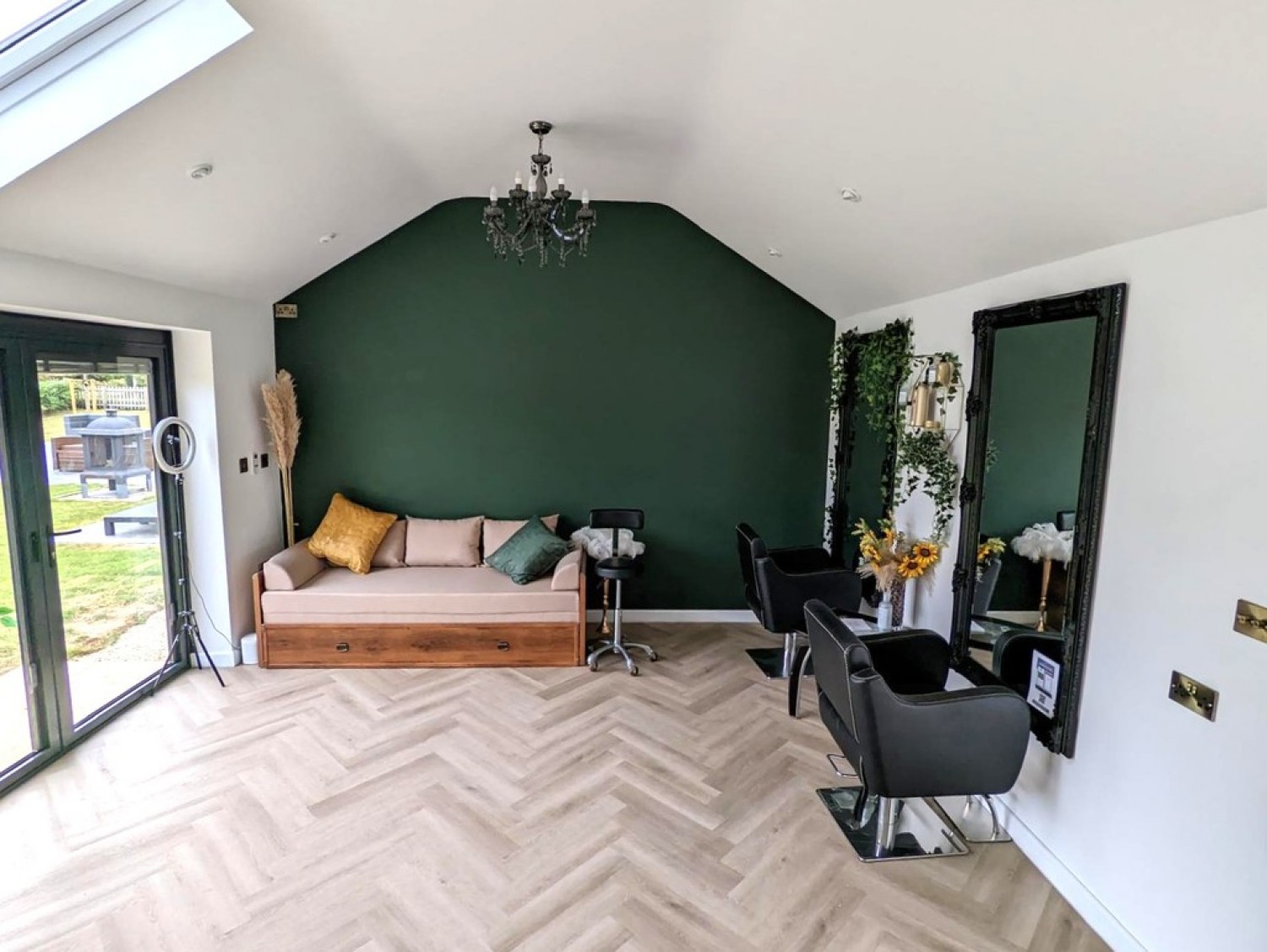 East Chinnock, Yeovil