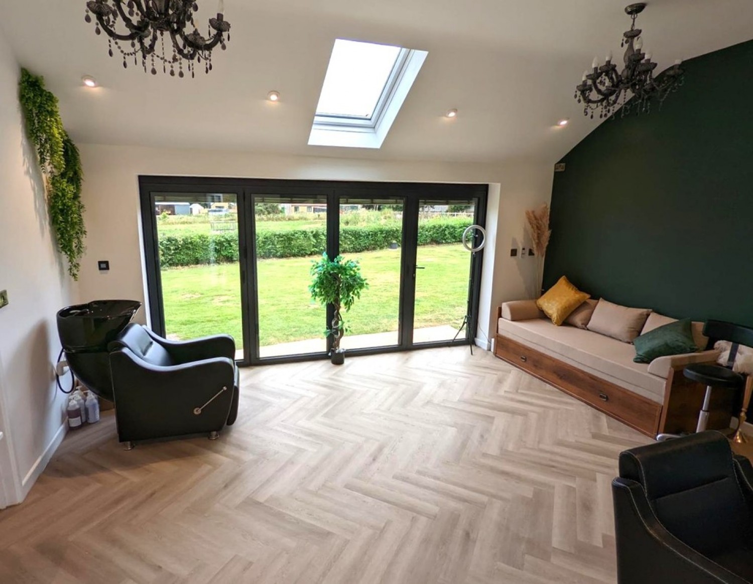 East Chinnock, Yeovil