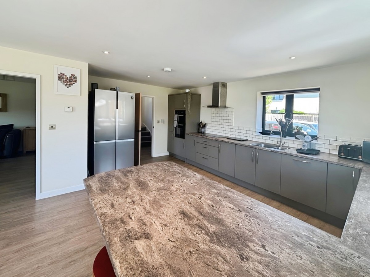 East Chinnock, Yeovil