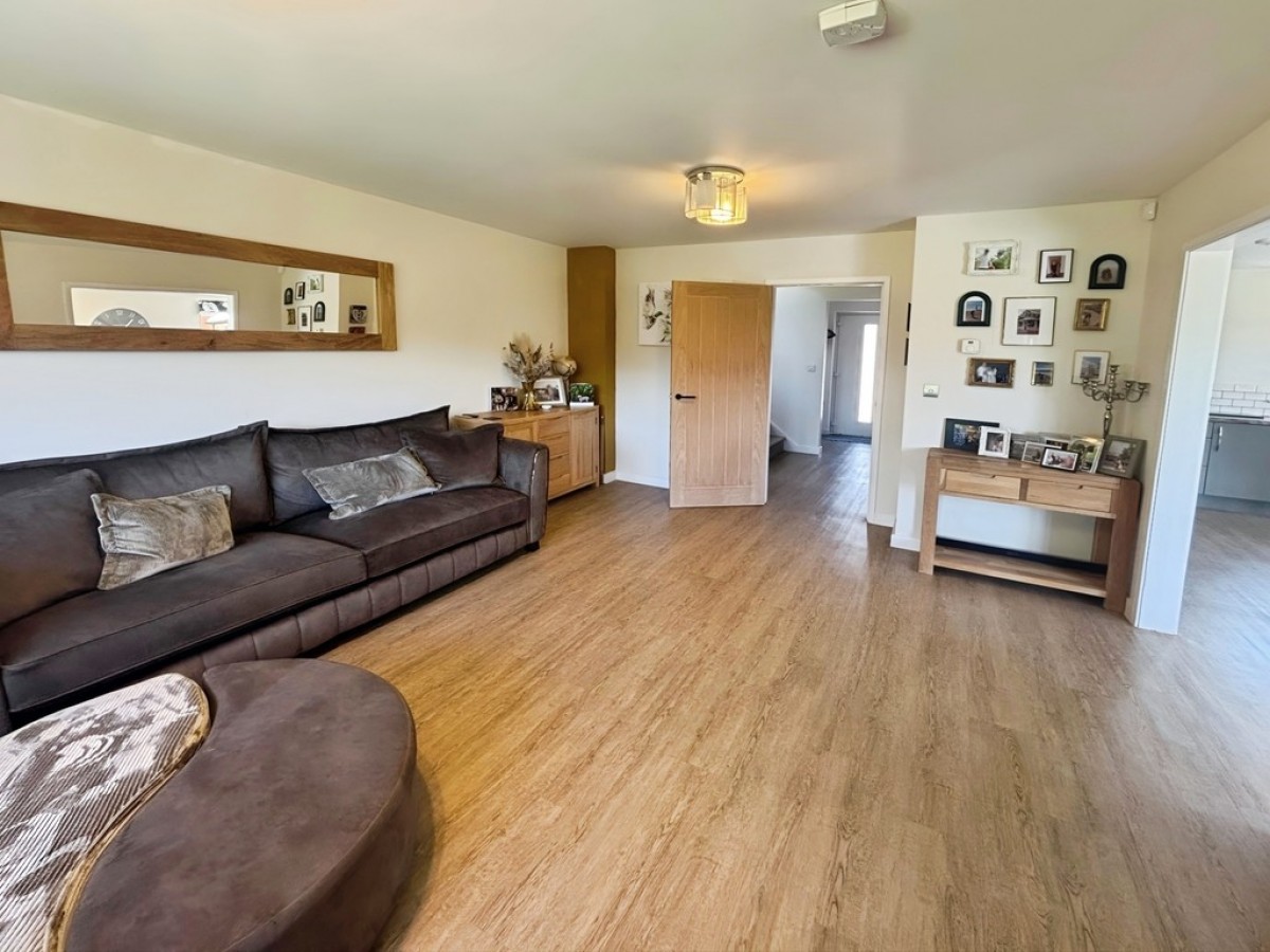 East Chinnock, Yeovil