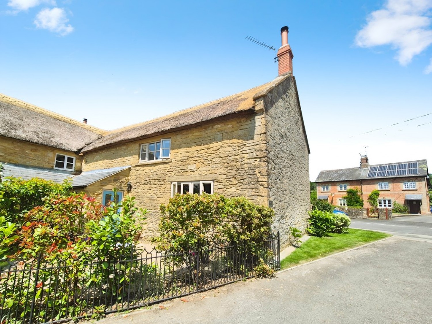 3 bedroom House in The Pinnacles, Weston Street