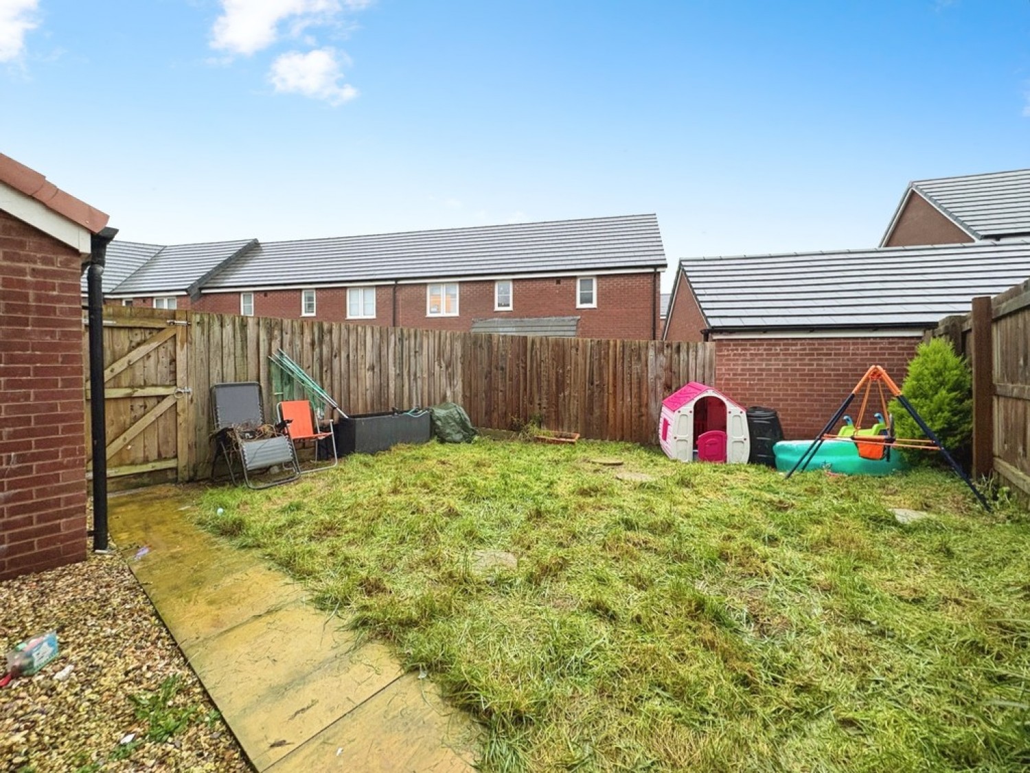 2 bedroom House in Kingfisher Drive, Yeovil