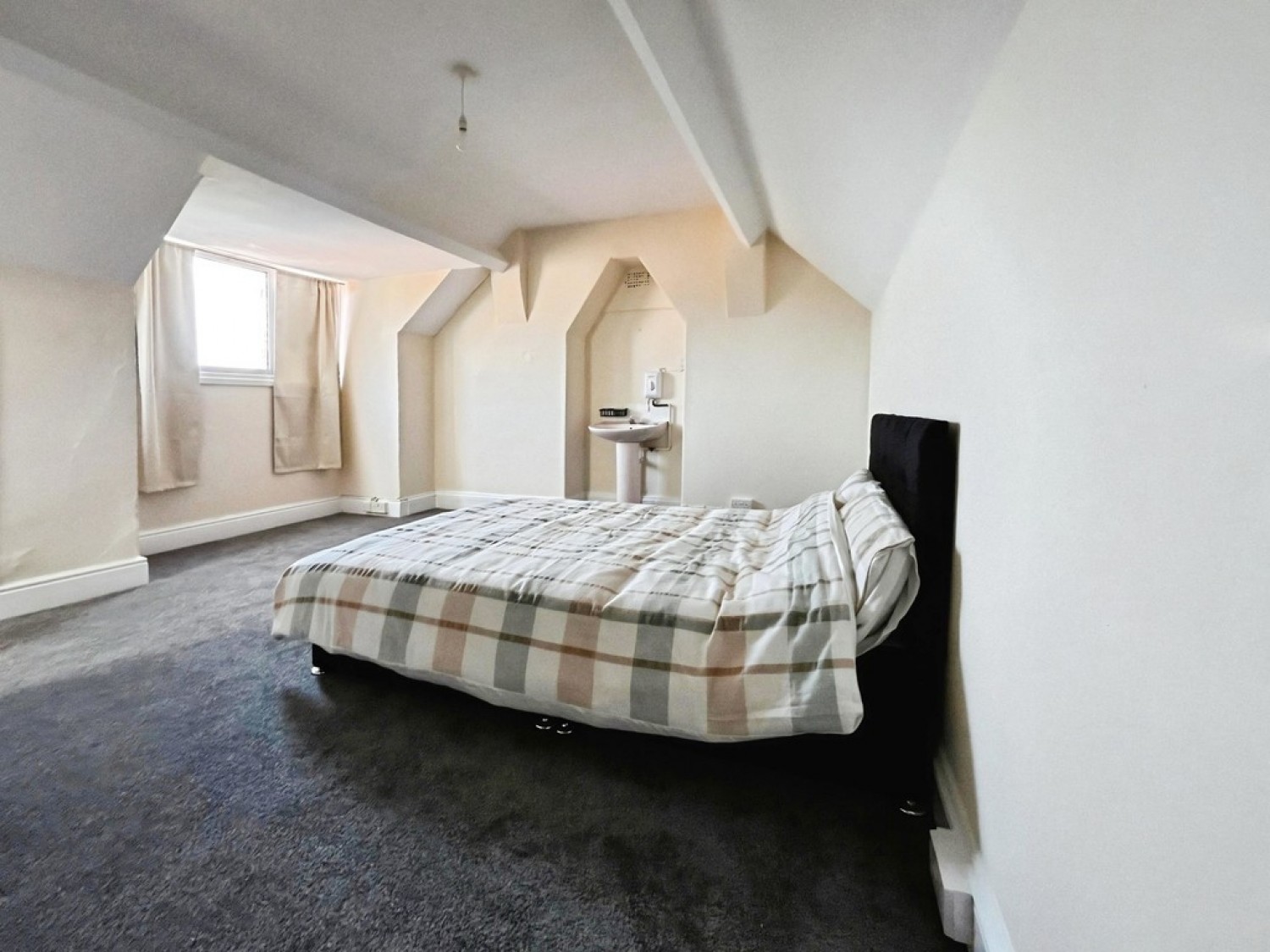 1 bedroom House of Multiple Occupation for Letting Crofton Avenue, Yeovil