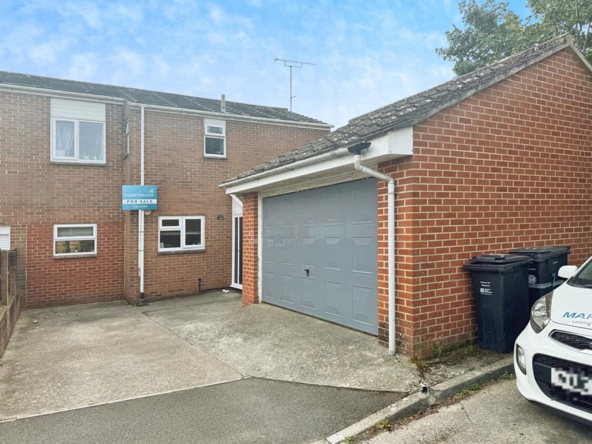 Clifton Close, Yeovil