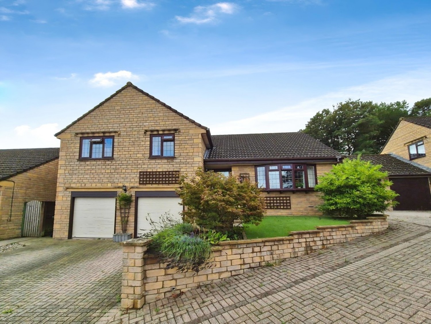 4 bedroom House for Sale Fox Meadows, Crewkerne