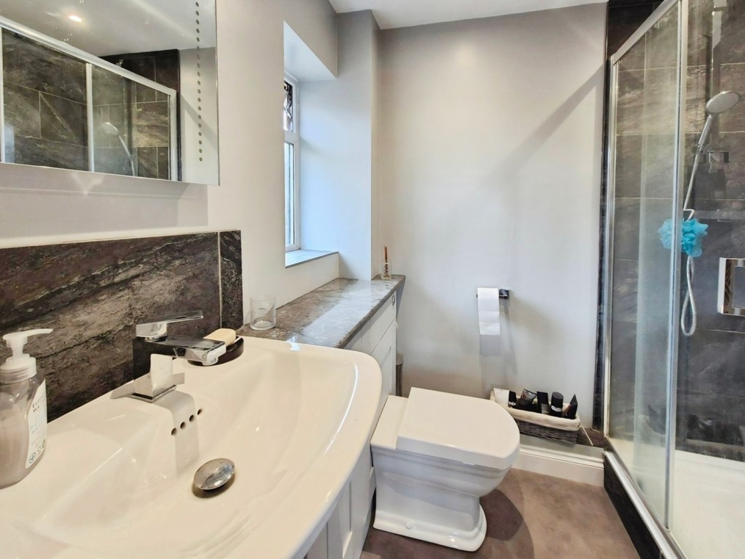 4 bedroom House for Sale Fox Meadows, Crewkerne