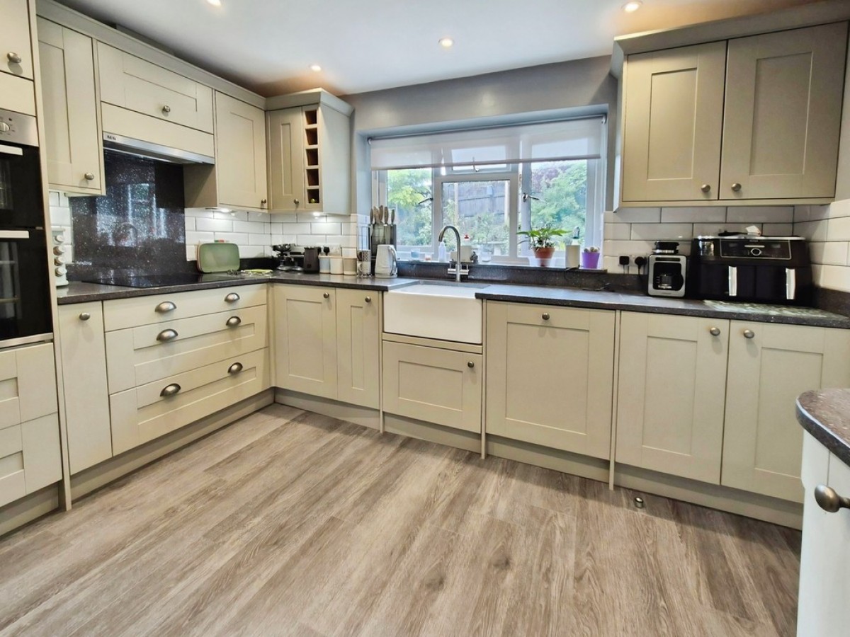 Fox Meadows, Crewkerne