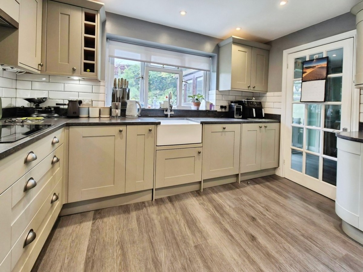 Fox Meadows, Crewkerne