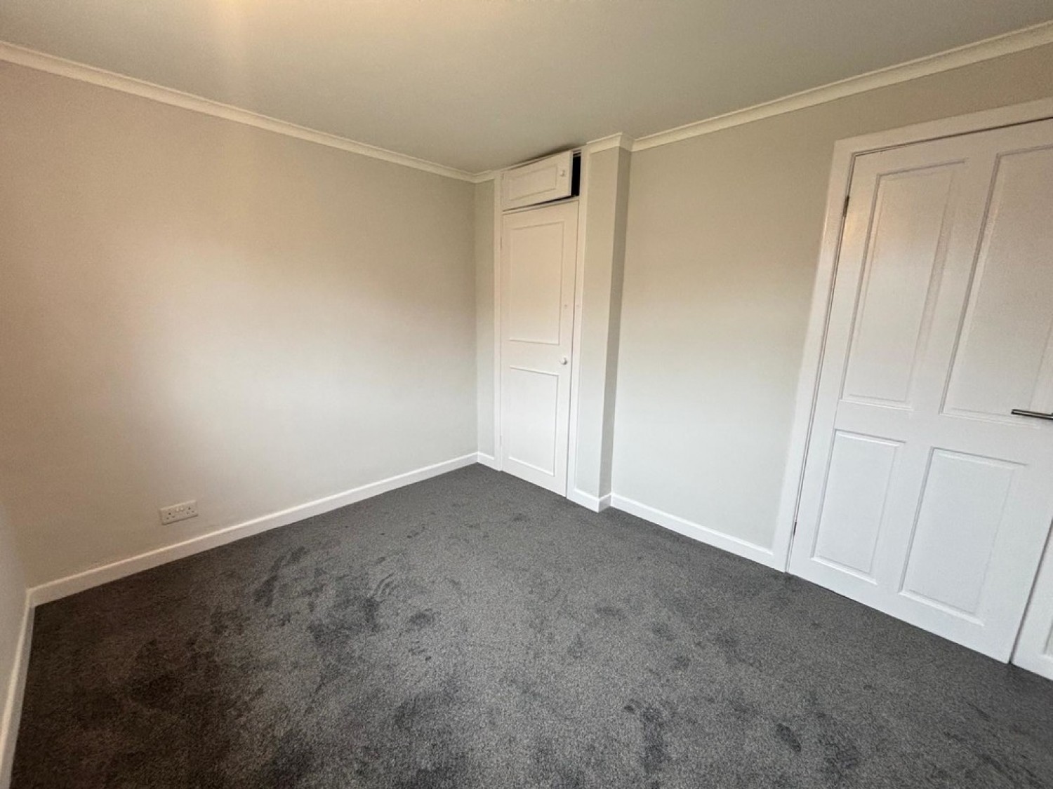2 bedroom Flat in Berkeley Court, Hermes Place