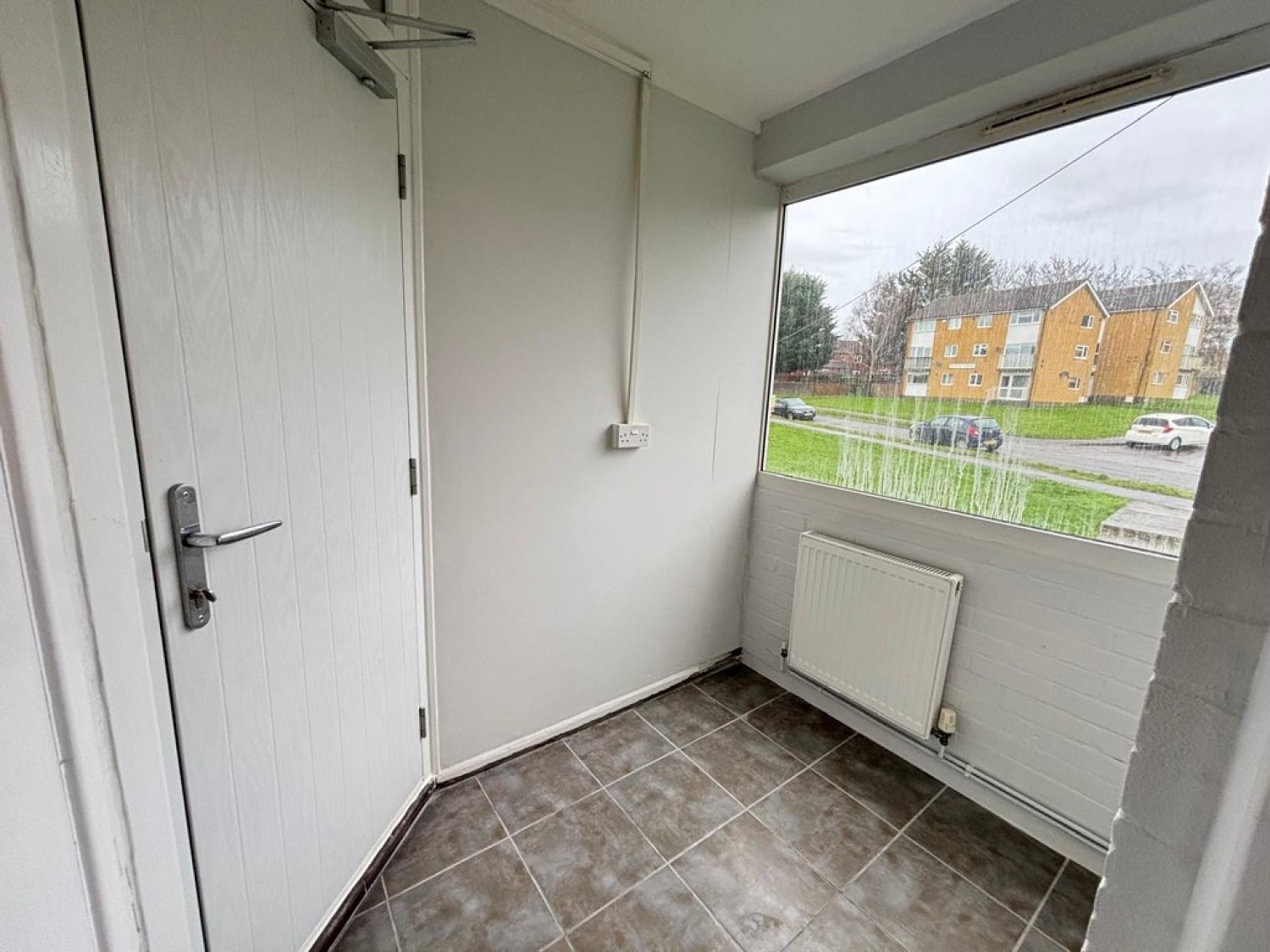 2 bedroom Flat in Berkeley Court, Hermes Place