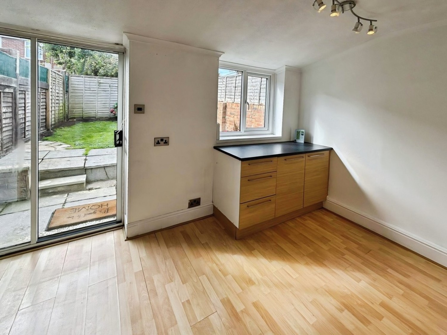 2 bedroom Flat for Letting Cromwell Road