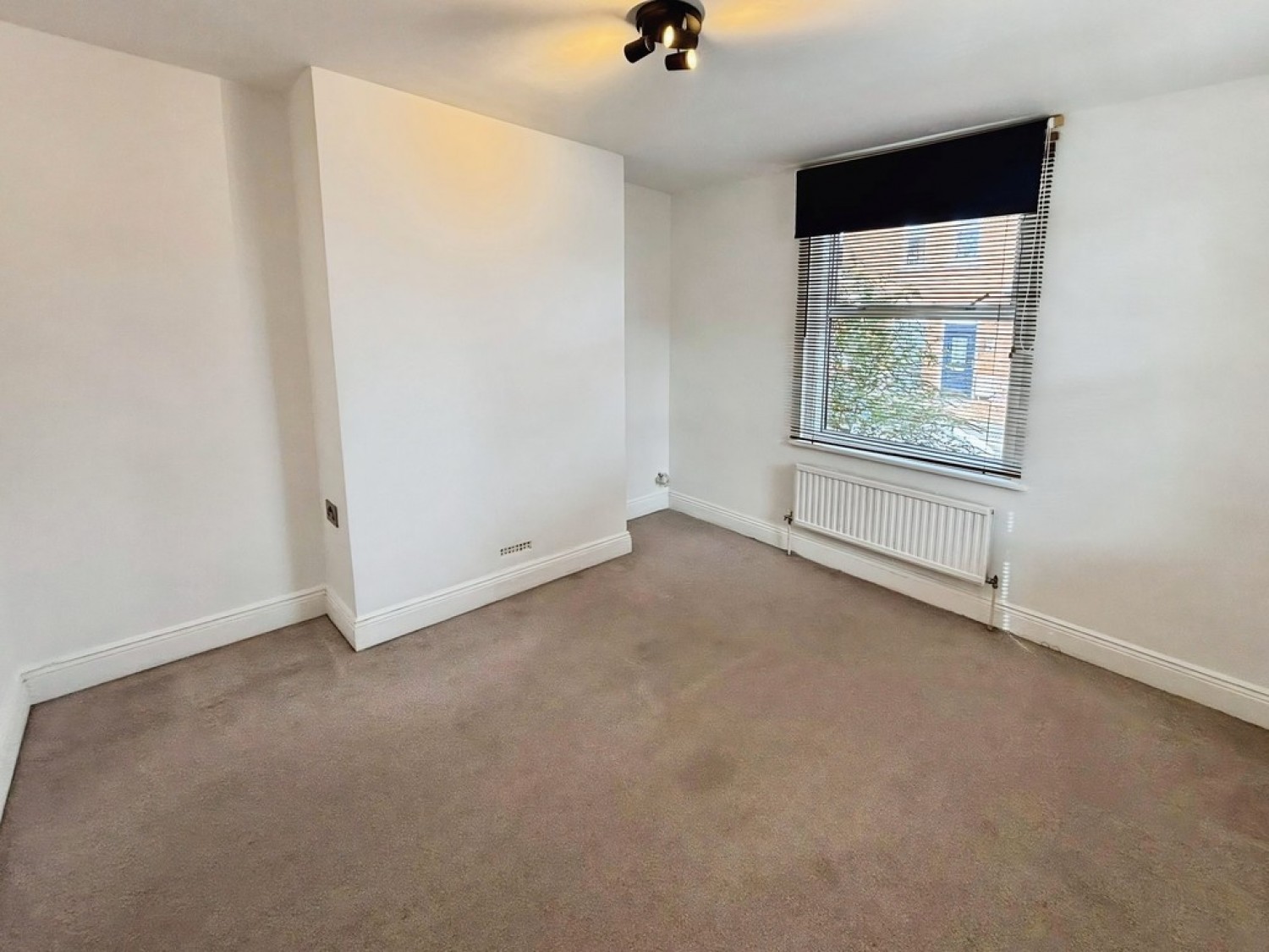 2 bedroom Flat for Letting Cromwell Road