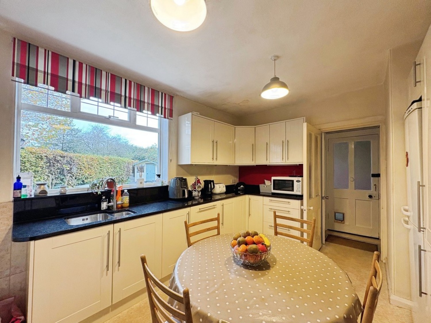 3 bedroom House in Swallowcliffe Gardens, Yeovil