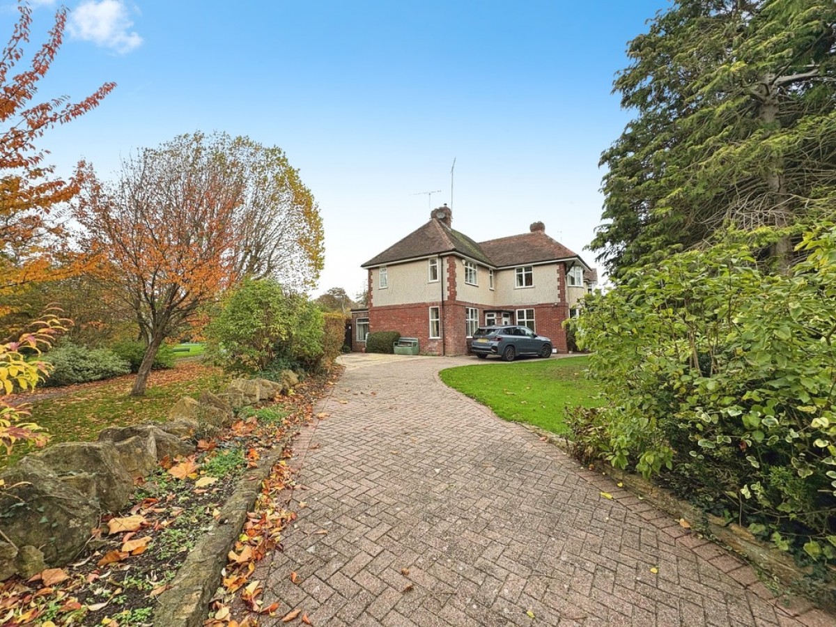 Swallowcliffe Gardens, Yeovil