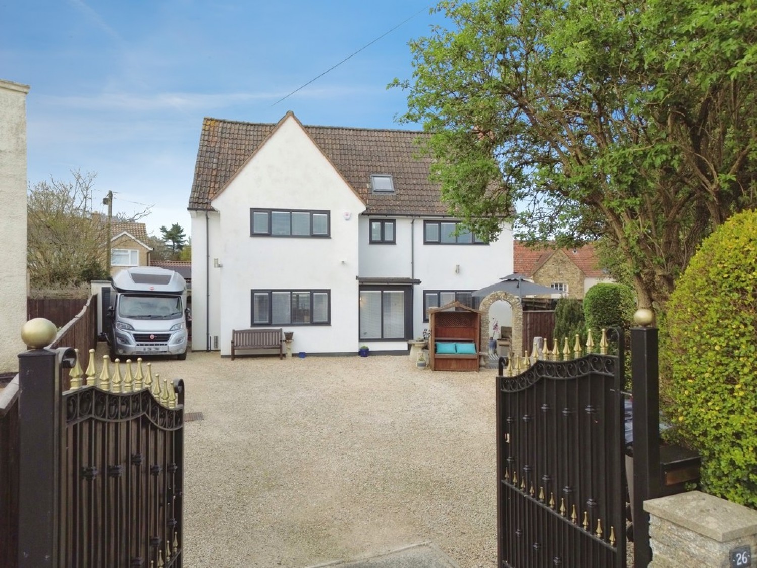 6 bedroom House for Sale Swallowcliffe Gardens, Yeovil