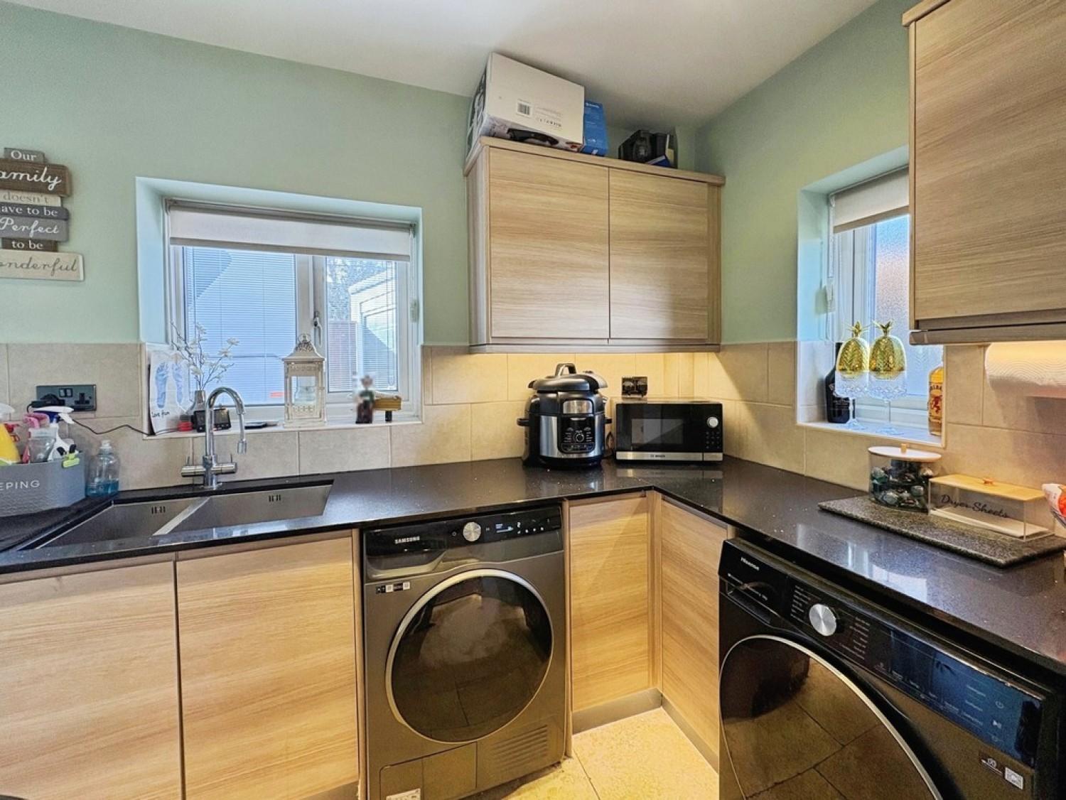 6 bedroom House for Sale Swallowcliffe Gardens, Yeovil