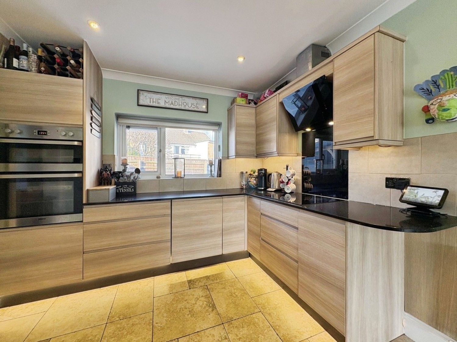 6 bedroom House for Sale Swallowcliffe Gardens, Yeovil