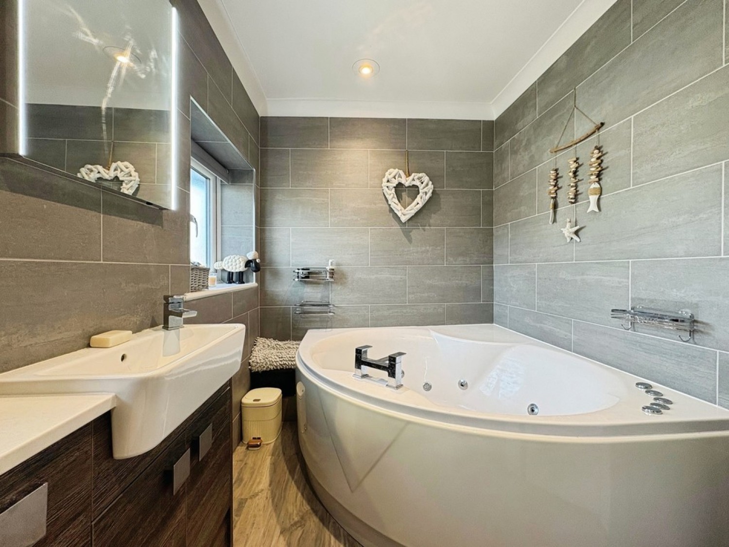 6 bedroom House for Sale Swallowcliffe Gardens, Yeovil