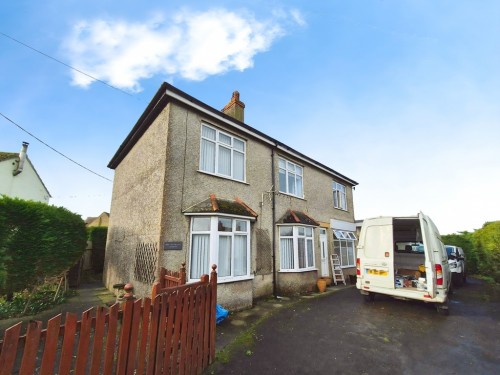 Ilchester Road, Chilthorne Domer