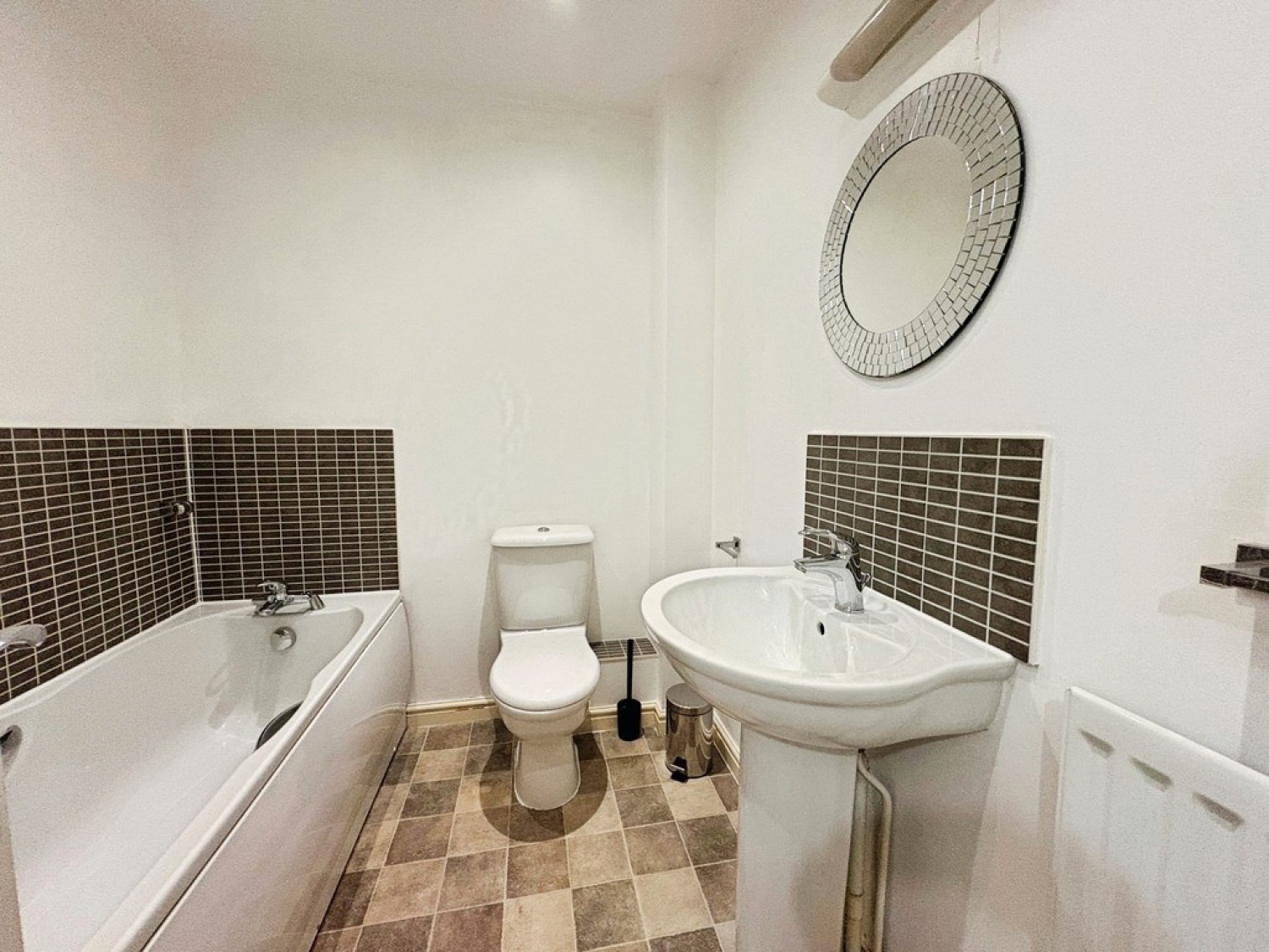 3 bedroom House in Percivale Road, Yeovil