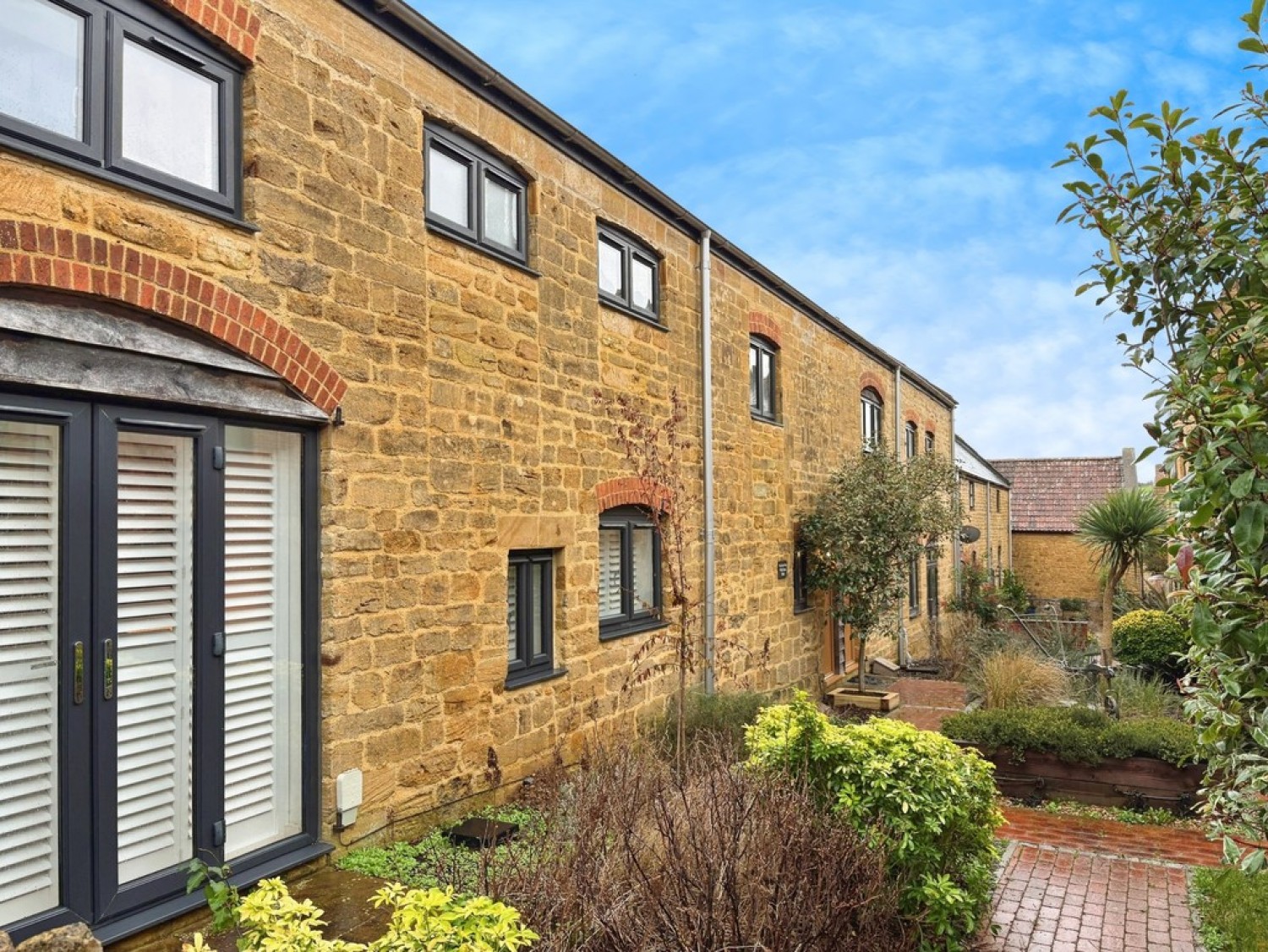 3 bedroom House in Old Farm Walk, Merriott