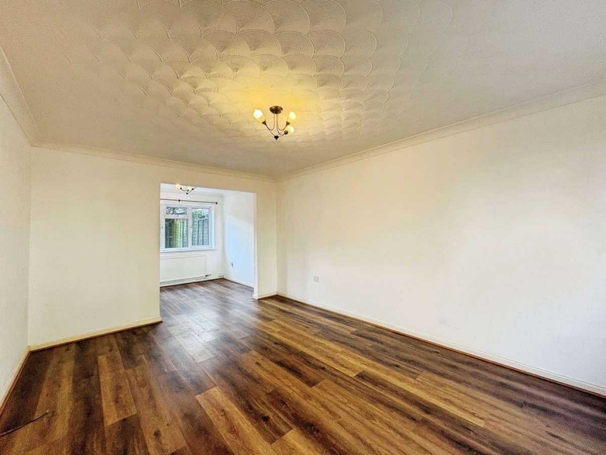 Pine Tree Avenue, Yeovil