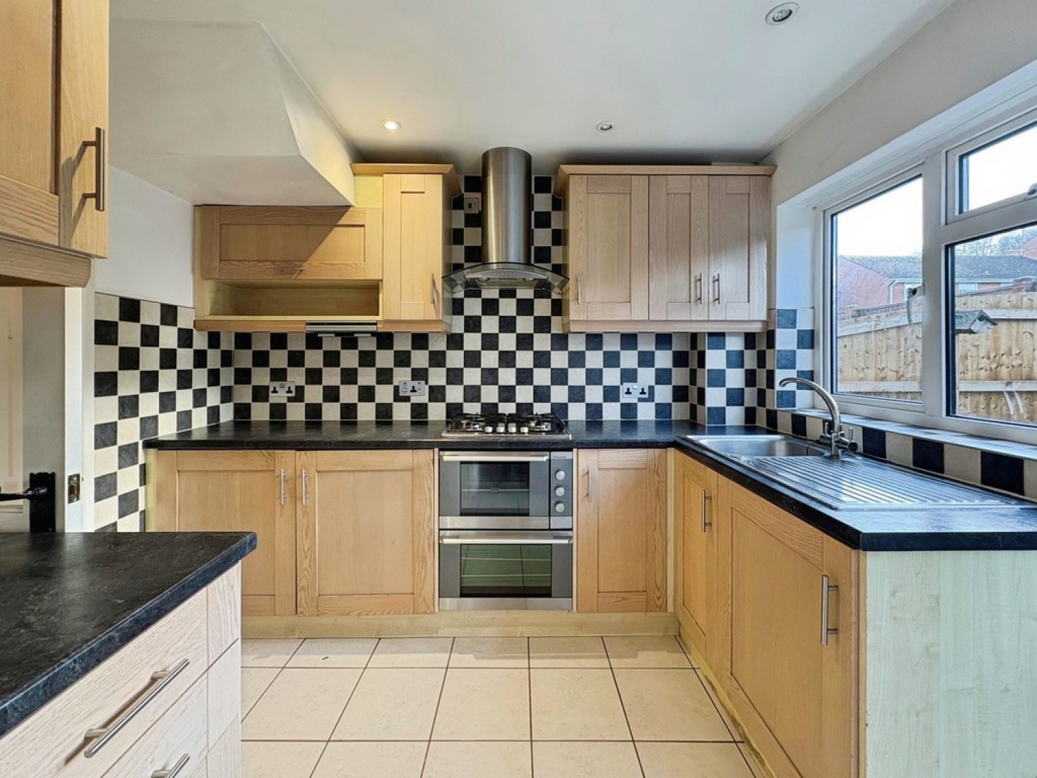 Pine Tree Avenue, Yeovil