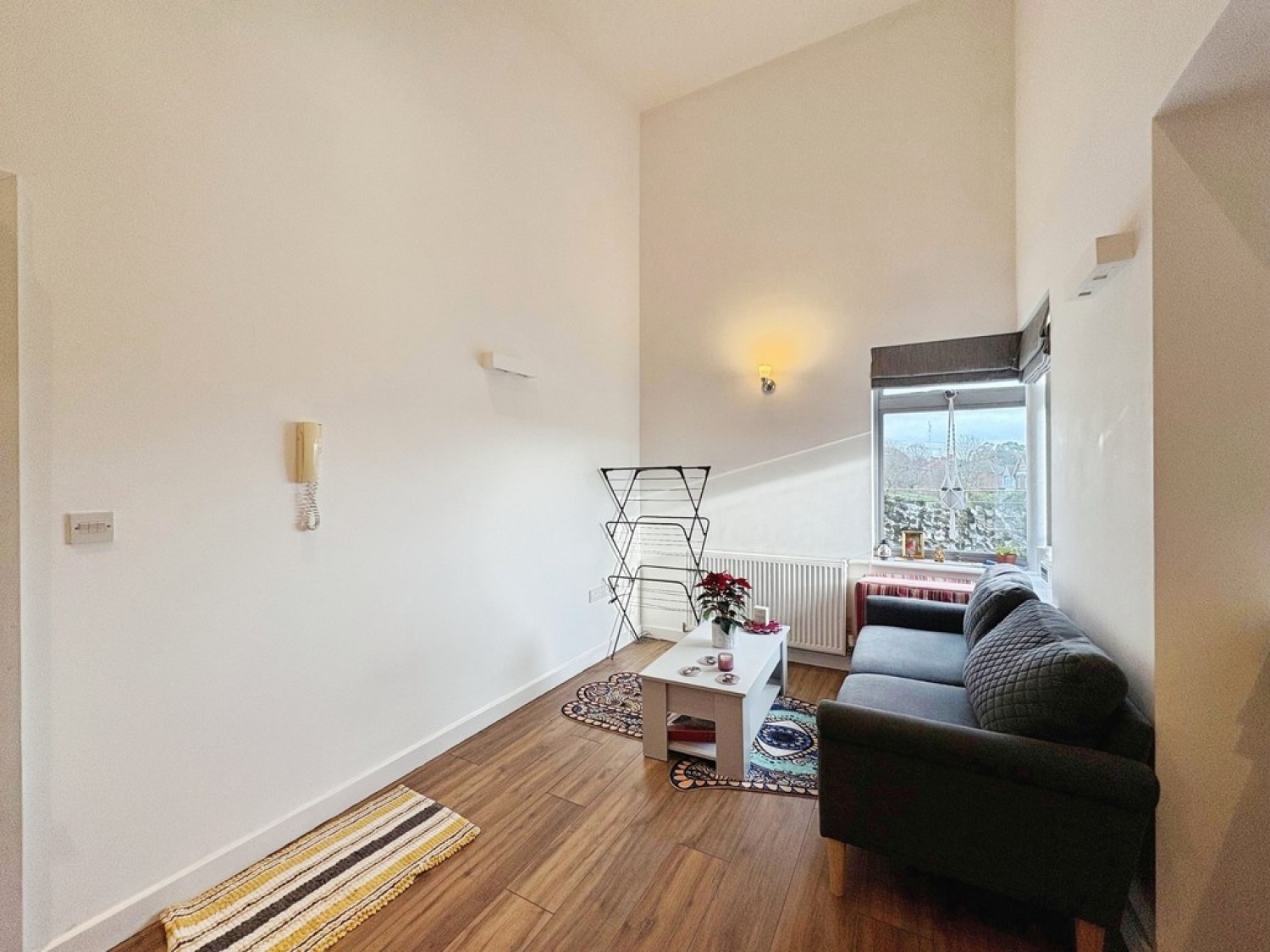 2 bedroom Flat in Preston Road, Yeovil