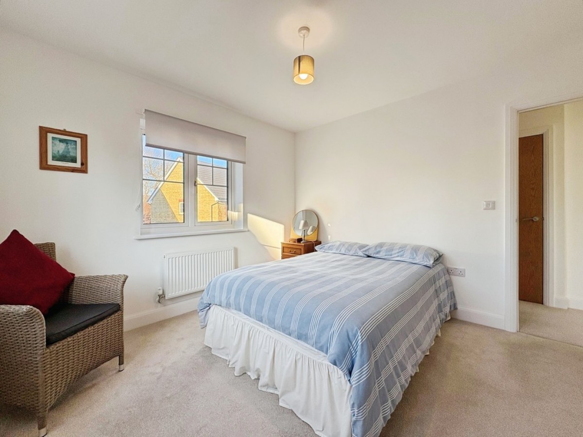 Angels Way, Millborne Port