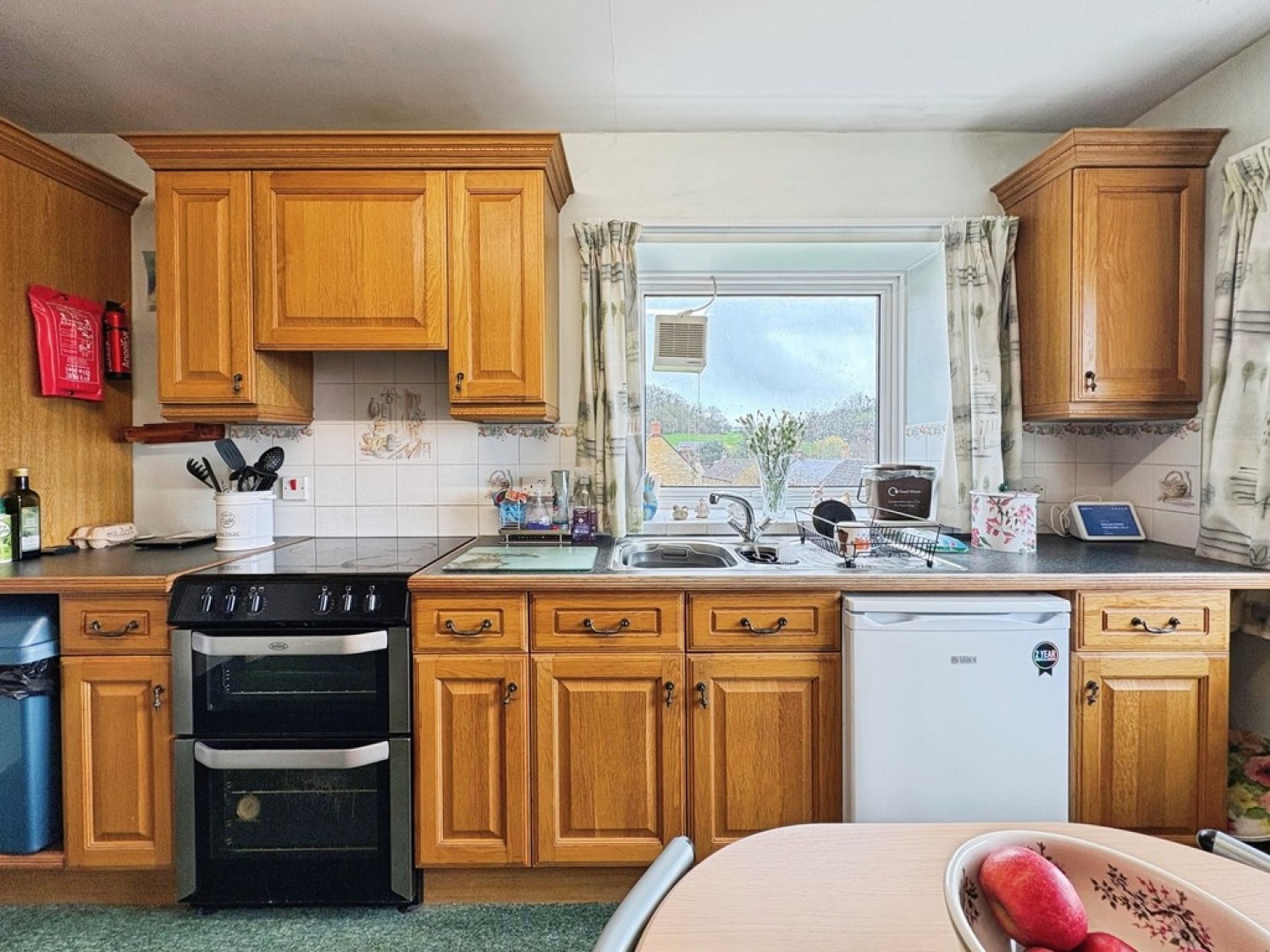 2 bedroom Bungalow for Sale New Road, Chiselbrough