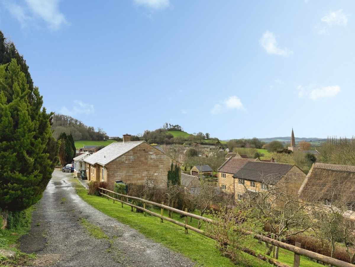 New Road, Chiselbrough