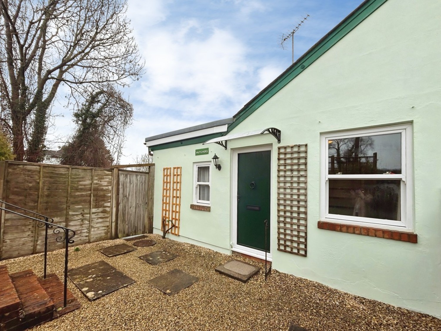 1 bedroom Bungalow for Letting Holywell, Evershot