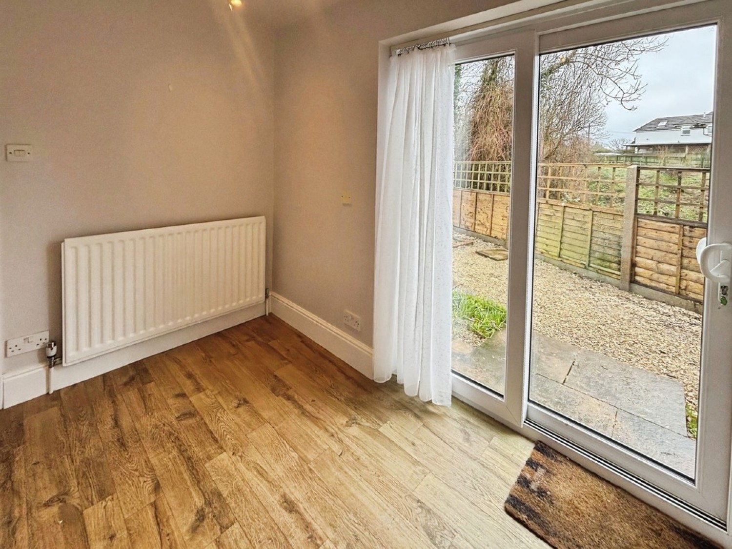 1 bedroom Bungalow for Letting Holywell, Evershot