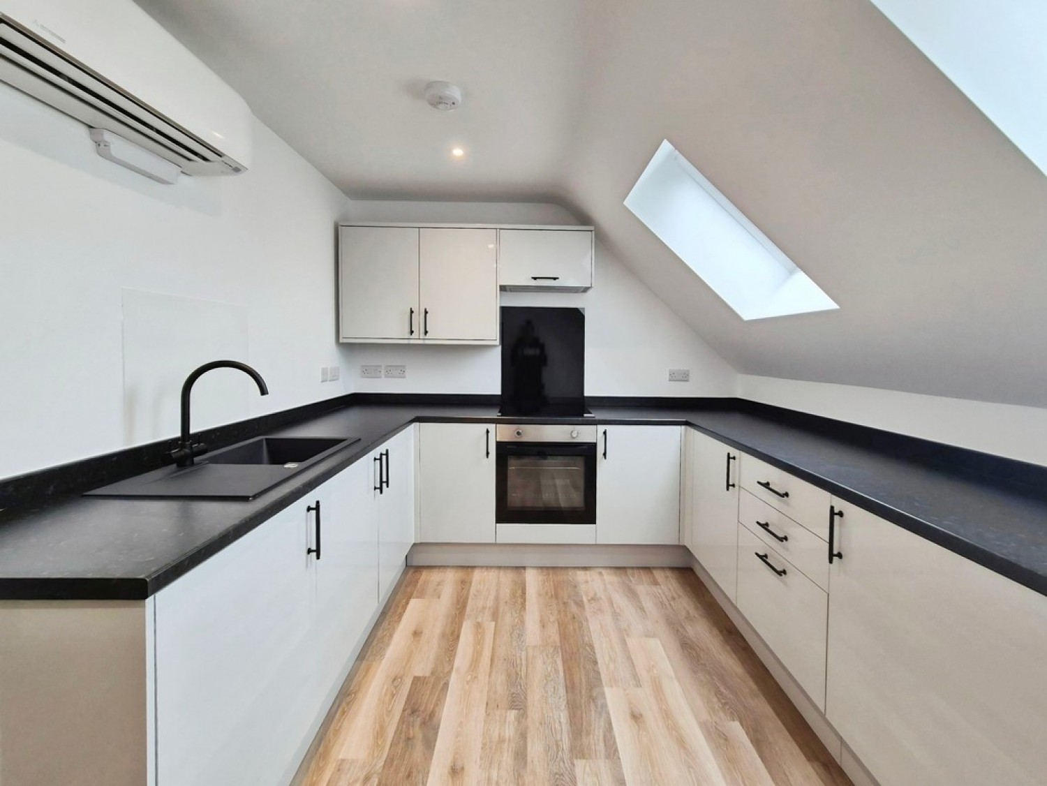 1 bedroom Flat for Letting The Avenue, Yeovil