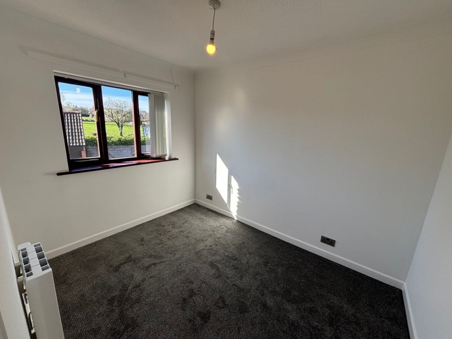 1 bedroom Flat for Letting Hoopers Court