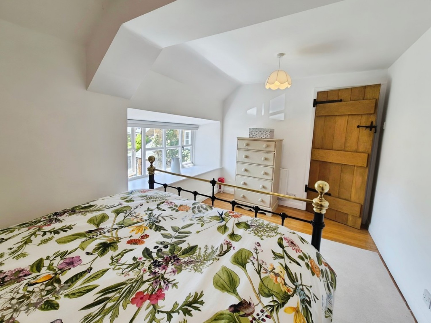 3 bedroom House for Letting The Pinnacles, Weston Street