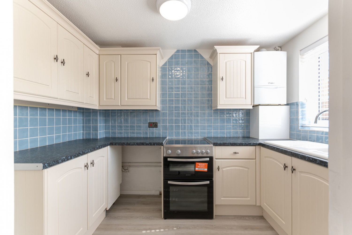 2 bedroom House for Letting Pound Close, Yeovil