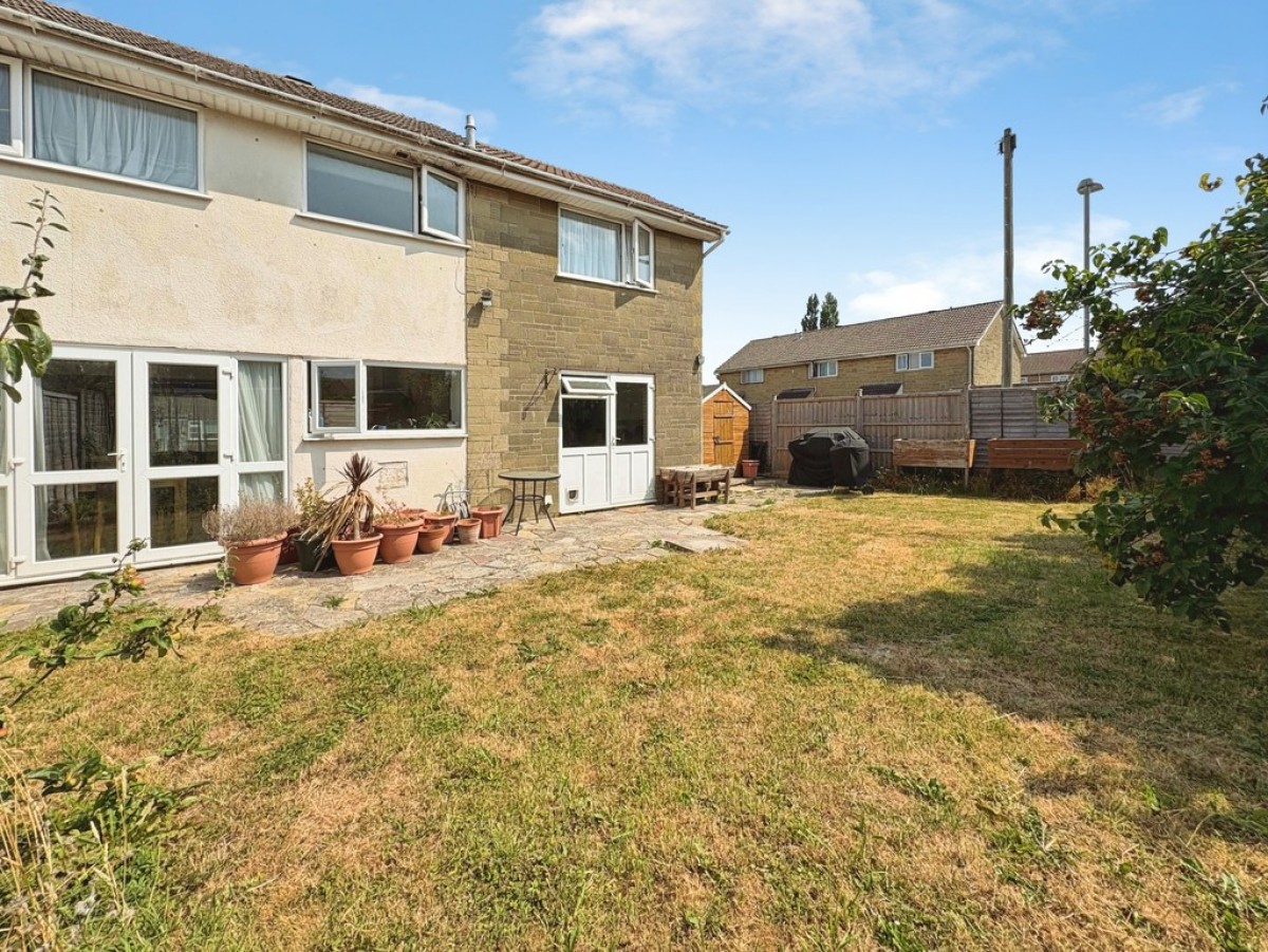 Marwin Close, Martock