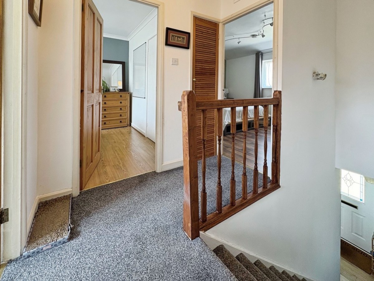 Marwin Close, Martock