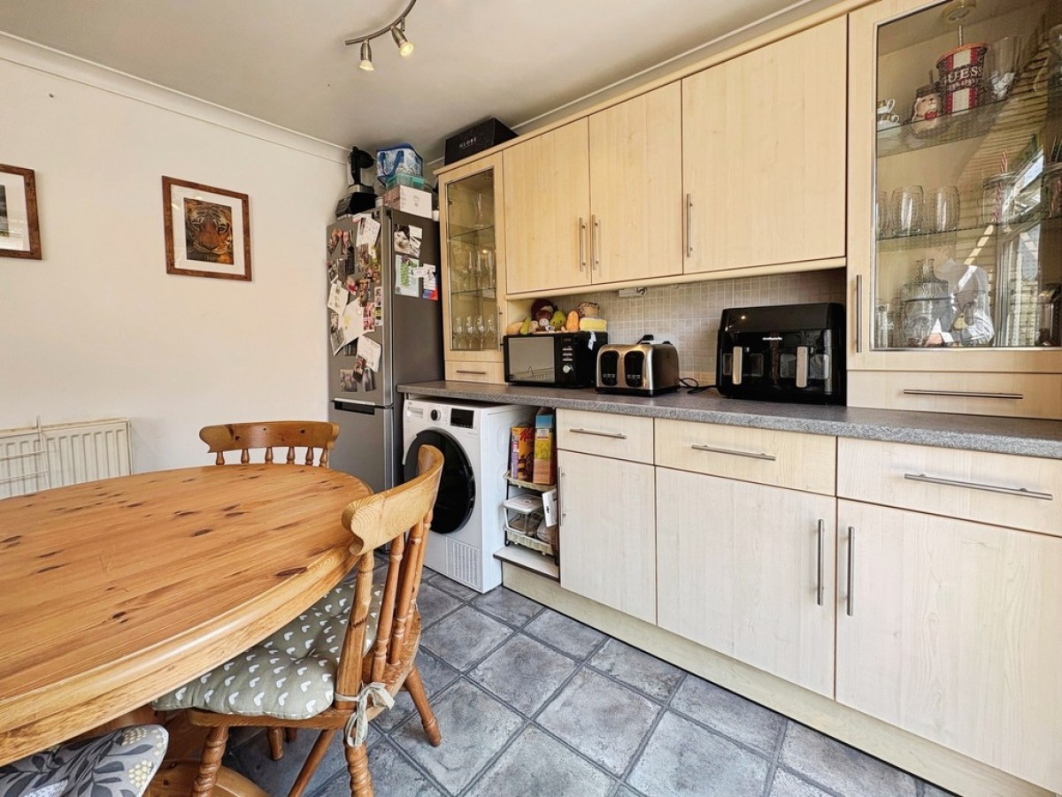 Marwin Close, Martock