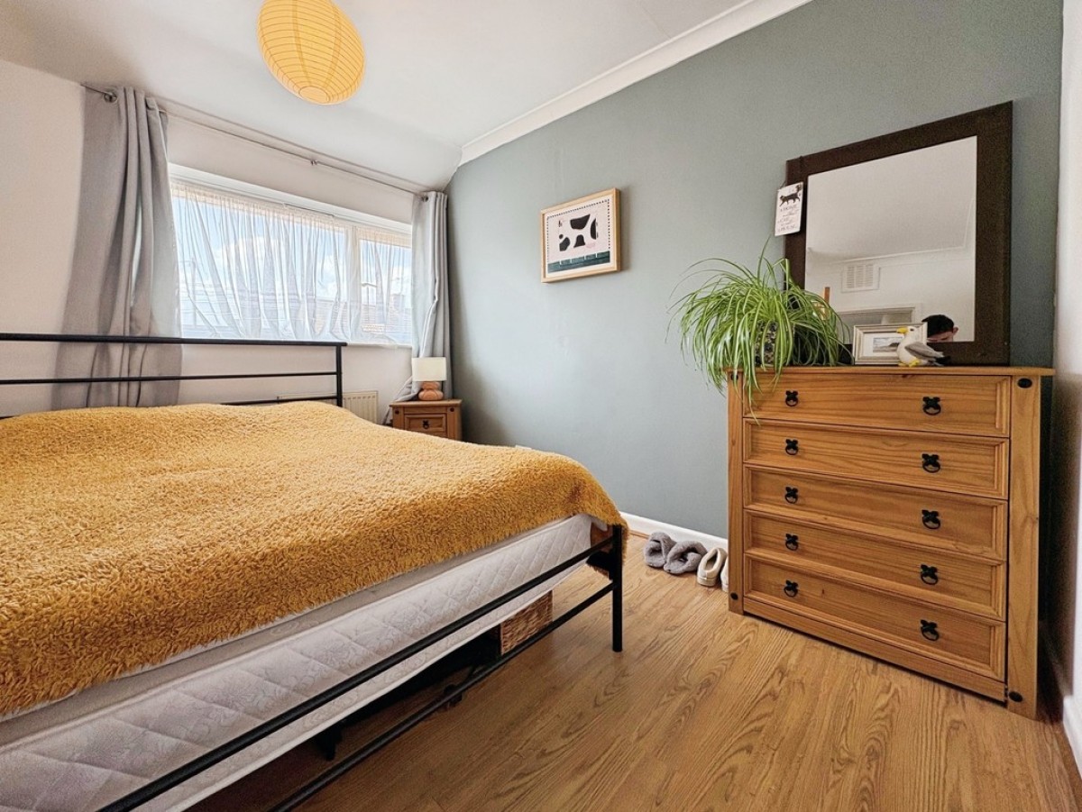 Marwin Close, Martock