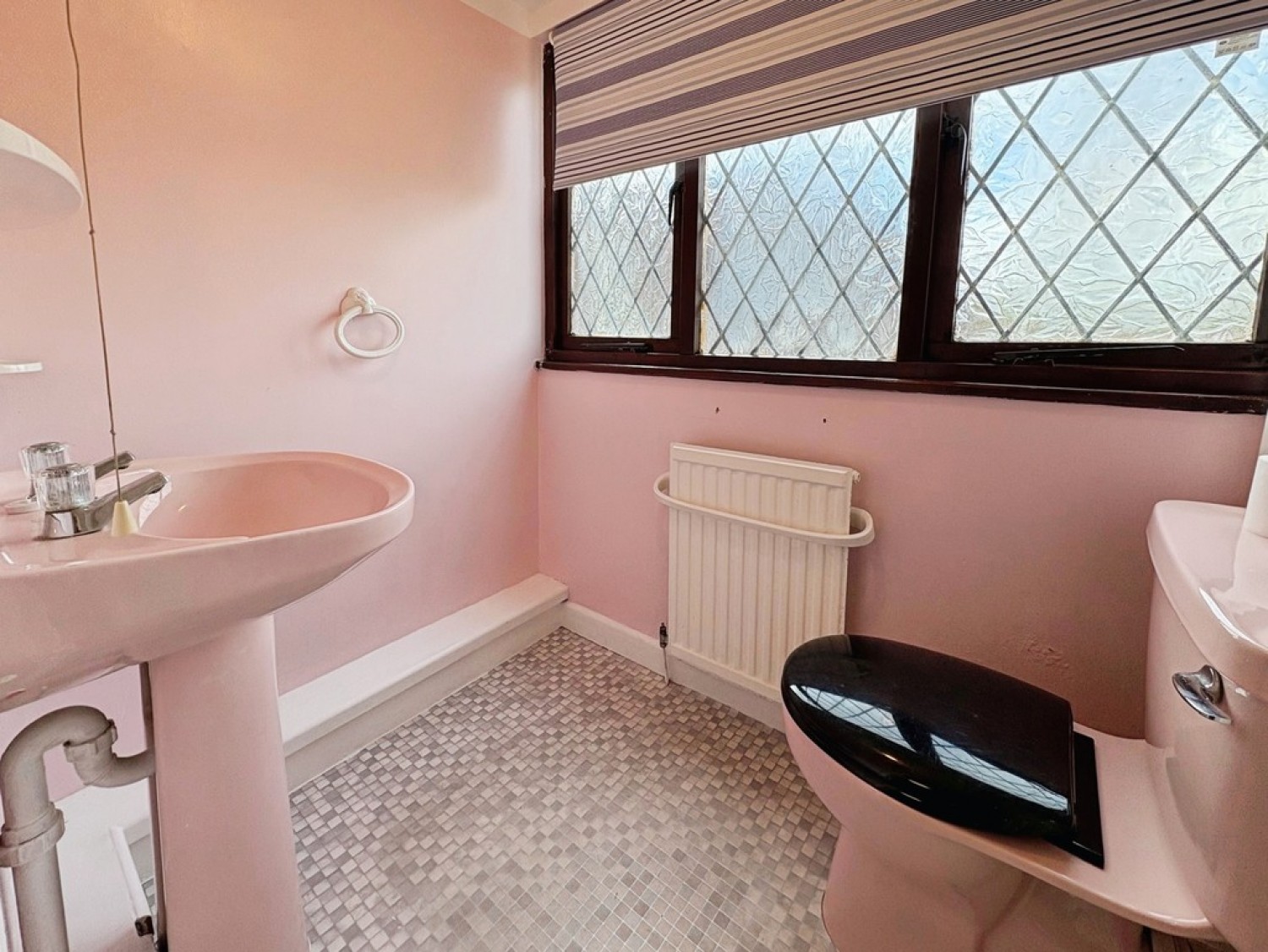 3 bedroom House for Sale Old Barn Way, Yeovil