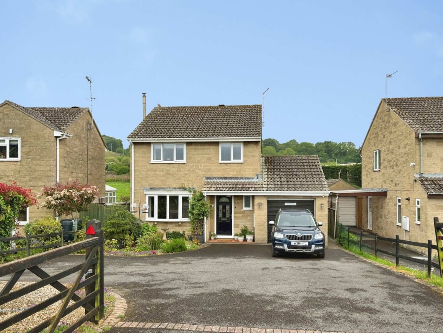 3 bedroom House for Sale Underdown, Compton Road, Yeovil