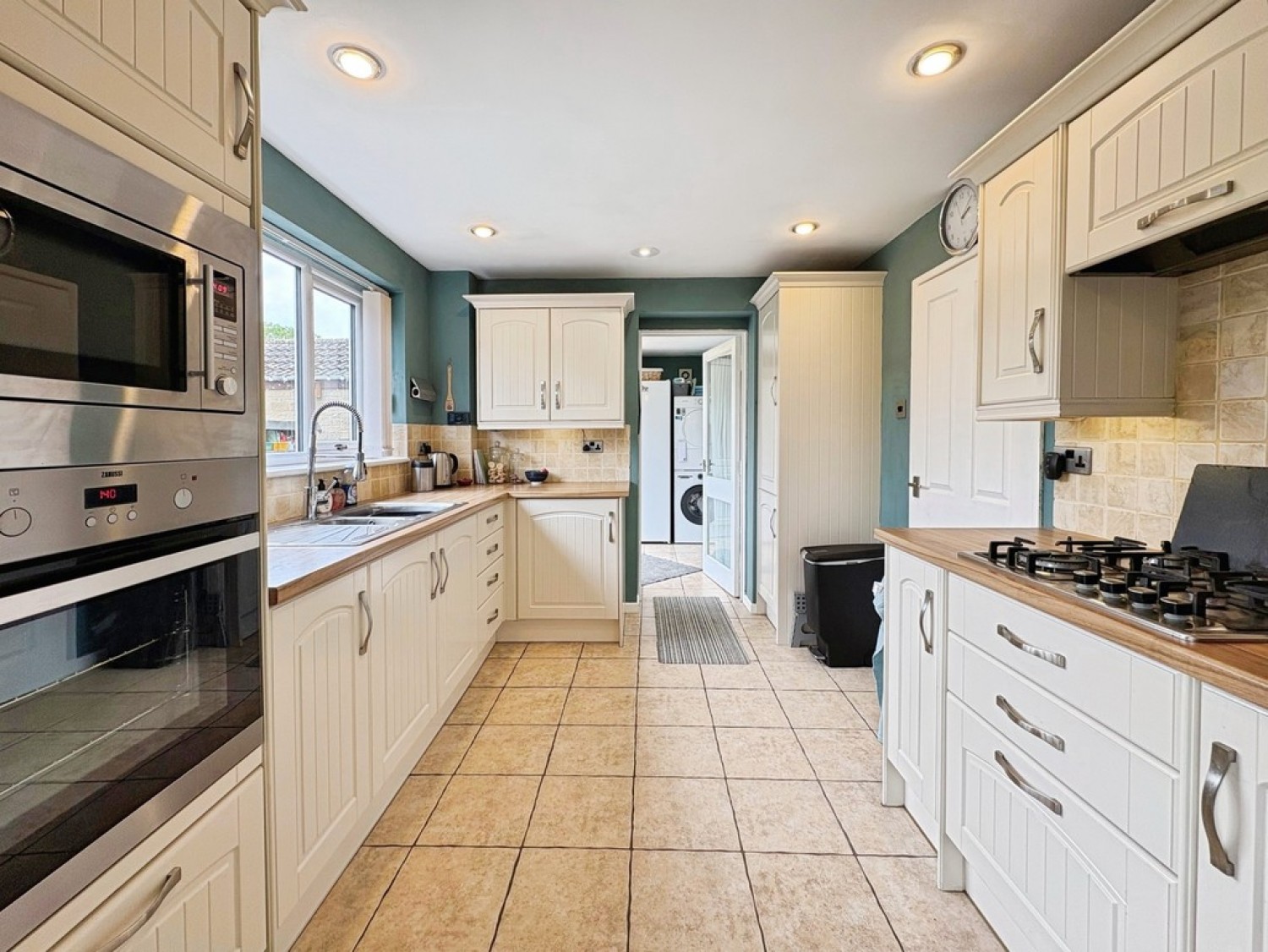 3 bedroom House for Sale Underdown, Compton Road, Yeovil