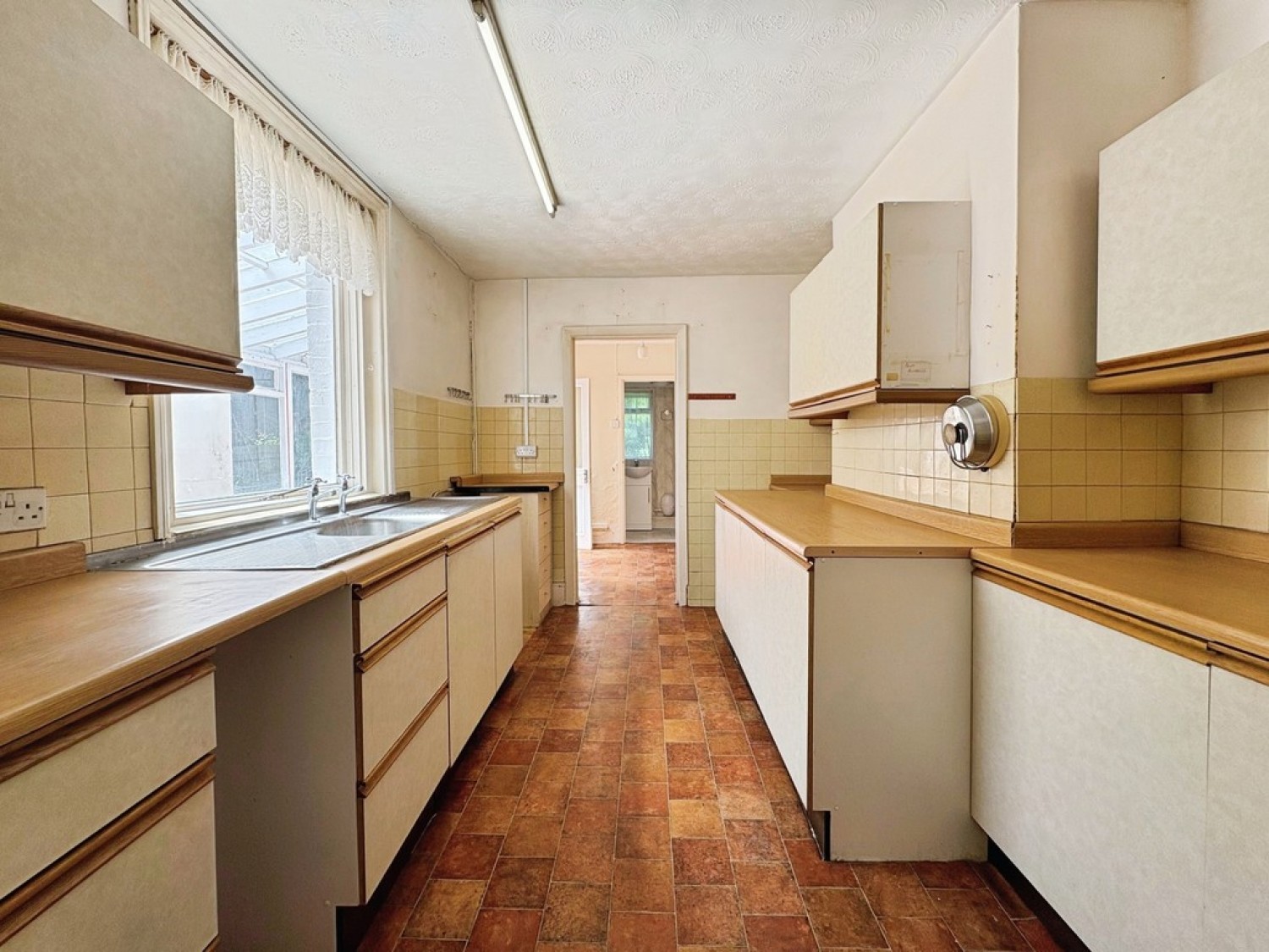 3 bedroom House for Sale Alexandra Road, Yeovil